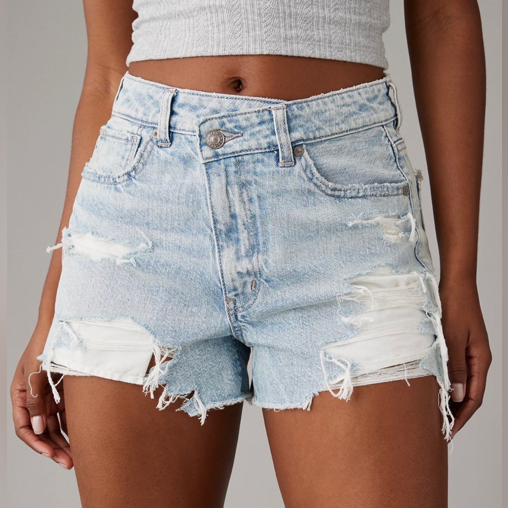 American Eagle strigid denim mom shorts | ultra high rise | size 0